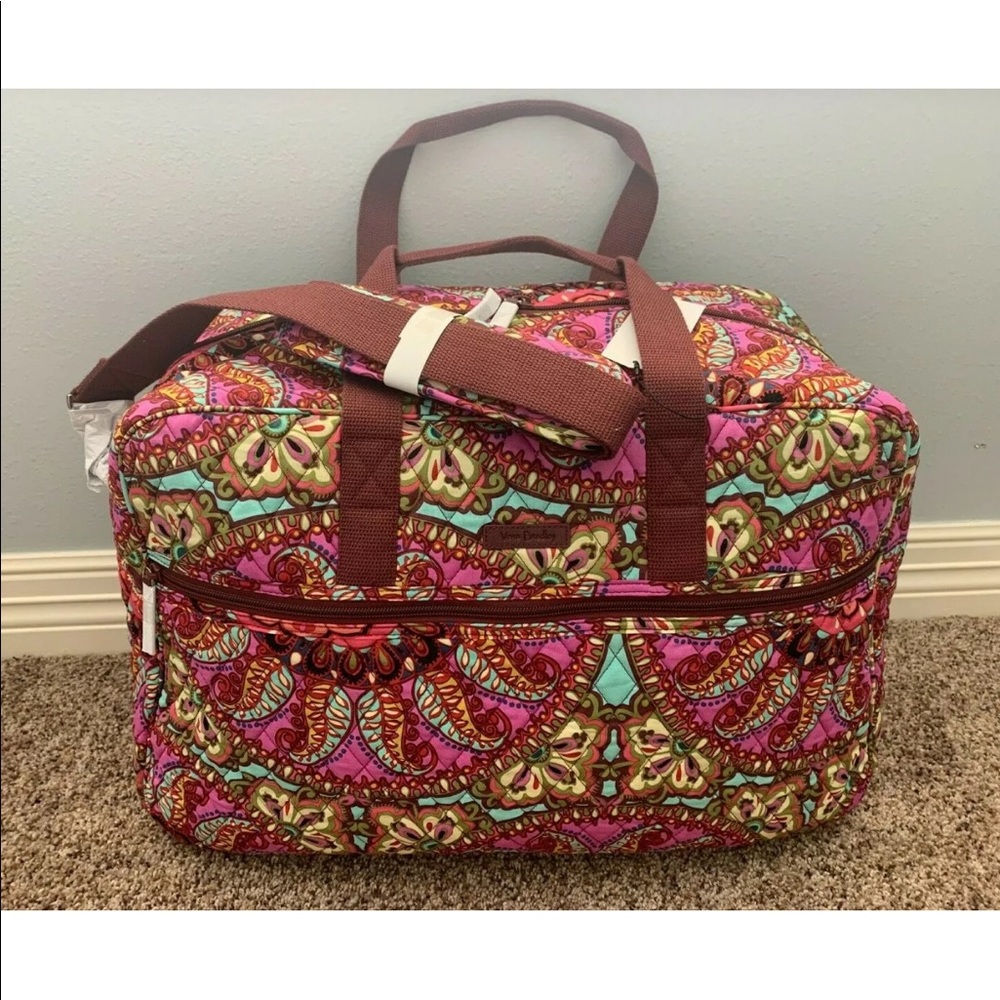 Vera Bradley Resort Medallion Grand Traveler